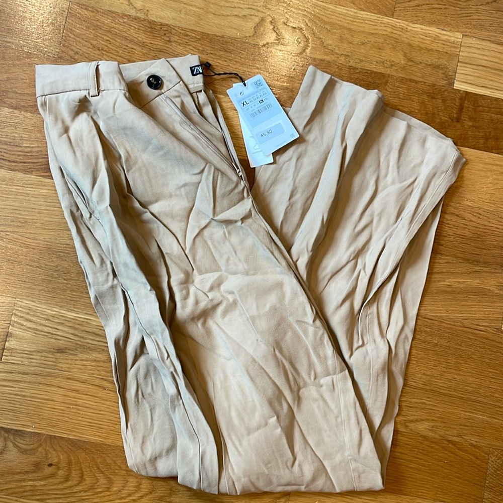 NWT Zara Full Length Pants in Beige, Size XL